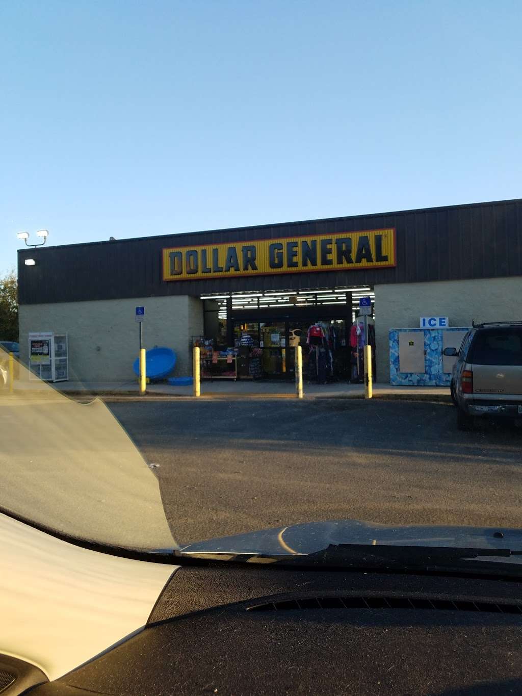 Dollar General | 13842 SE Hwy 42, Weirsdale, FL 32195, USA | Phone: (352) 821-2305