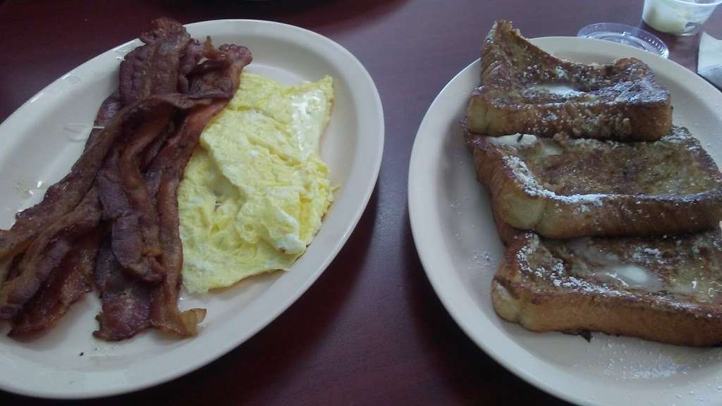 Mikes Breakfast & Lunch | 6201 N Front St #103, Philadelphia, PA 19120, USA | Phone: (215) 548-1721