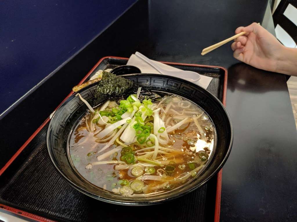 Hot Noodles, Cold Sake | 15689 N Hayden Rd #127, Scottsdale, AZ 85260, USA | Phone: (480) 432-9898