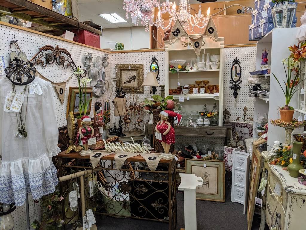 Superstition Grand Antique Mall | 7536 E Main St, Mesa, AZ 85207, USA | Phone: (480) 982-1004