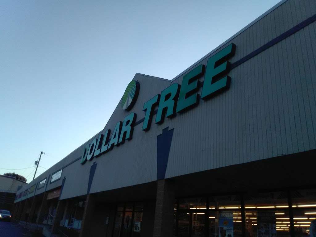 Dollar Tree | 208 Meadow Ave, Scranton, PA 18505, USA | Phone: (570) 963-1824