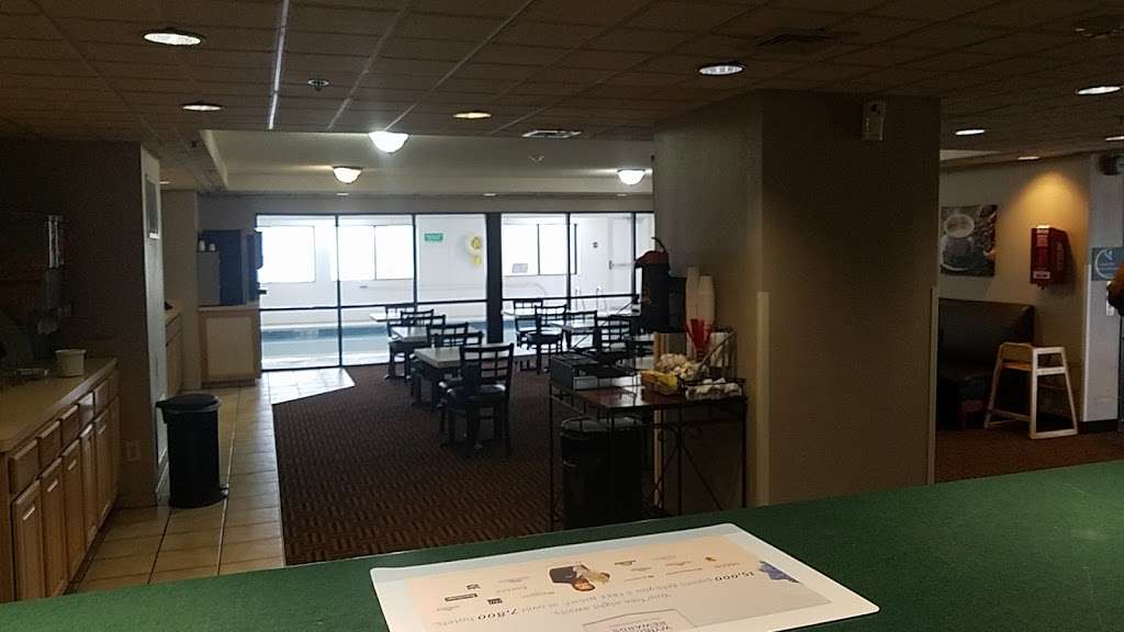 Super 8 by Wyndham Chambersburg I-81 | 3301 Black Gap Rd, Chambersburg, PA 17202, USA | Phone: (717) 977-4288