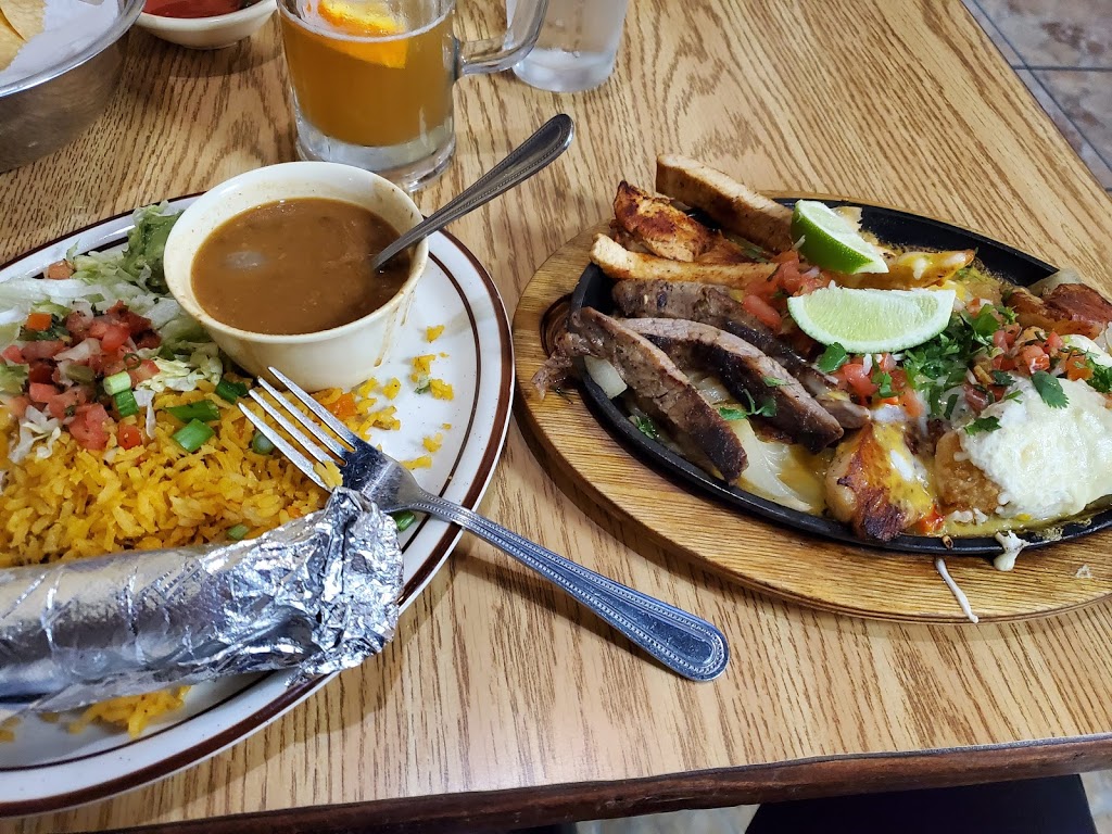 El potro mexican cafe | 210 SW Greenwich Dr, Lees Summit, MO 64082, USA | Phone: (816) 623-9200