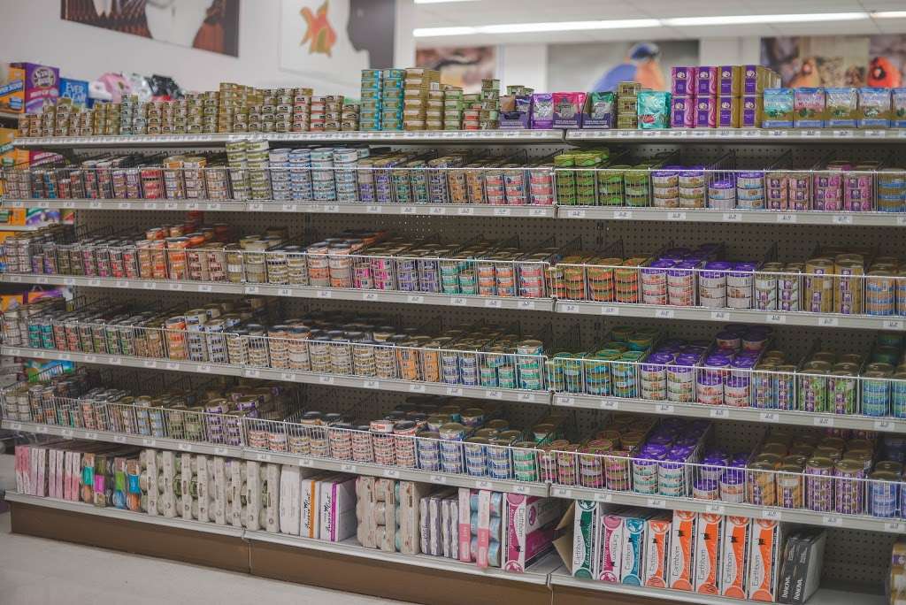 Specks Pet Supplies | 6845 Bluff Rd, Indianapolis, IN 46217, USA | Phone: (317) 452-8483