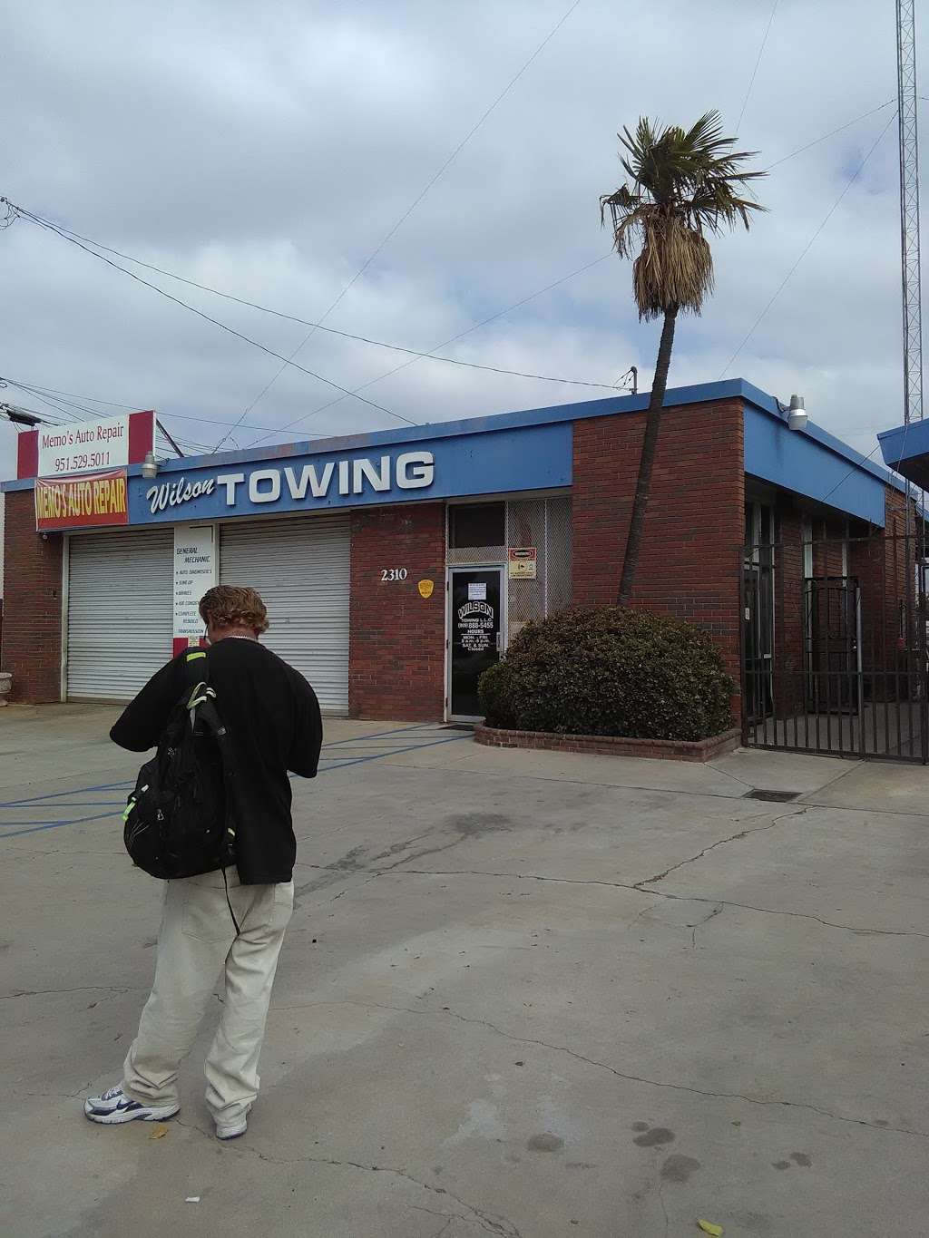 Wilson Towing | 2310 E 3rd St, San Bernardino, CA 92410, USA | Phone: (909) 888-5455