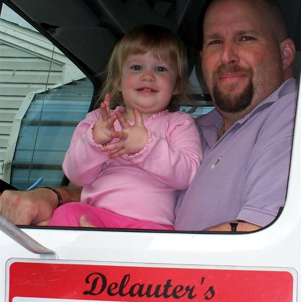 Delauters A1 Moving Helpers | 3673 Cimmeron Rd, York, PA 17402, USA | Phone: (717) 246-3073