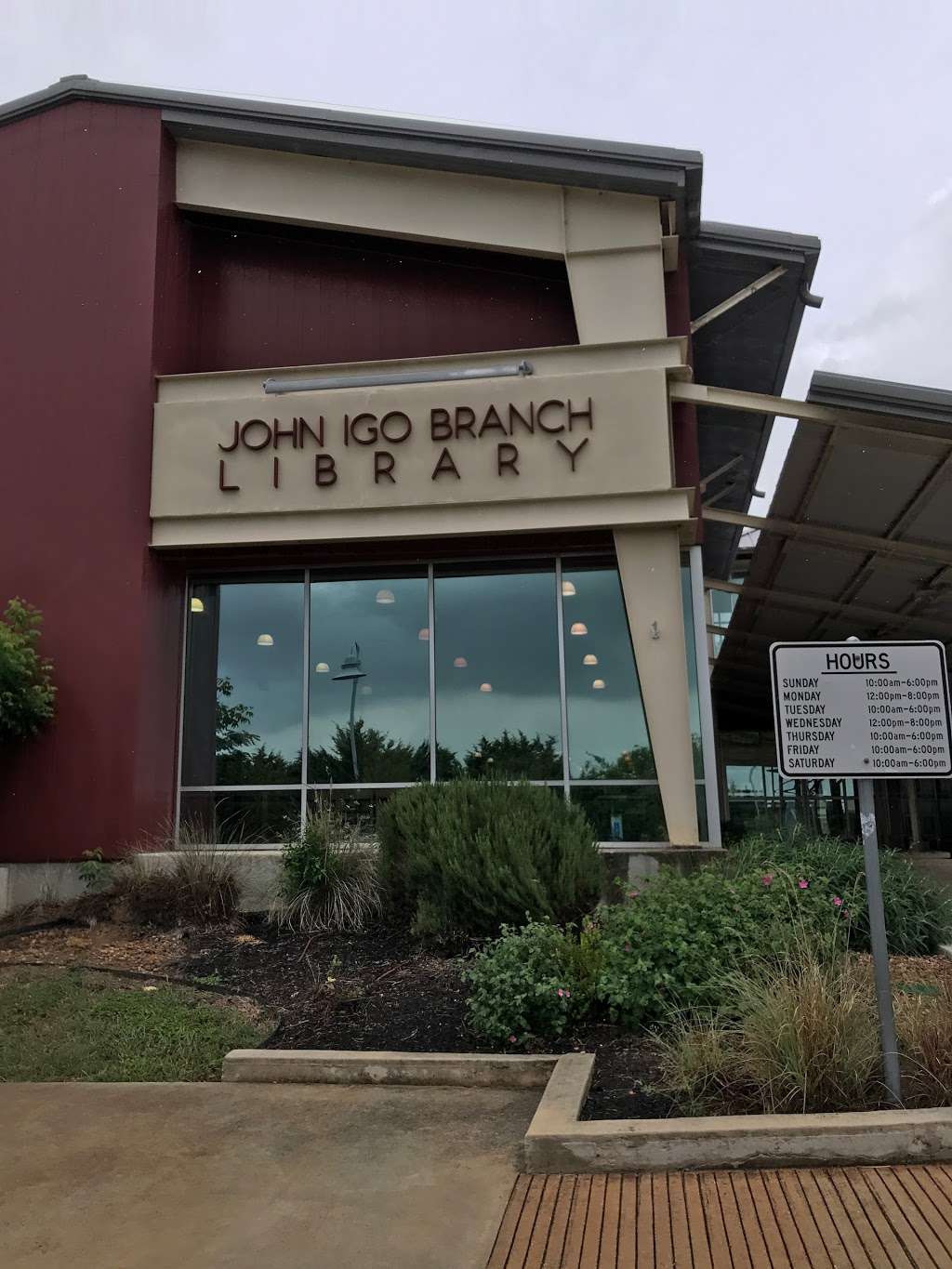 Igo Library | 13330 Kyle Seale Pkwy, San Antonio, TX 78249 | Phone: (210) 207-9080