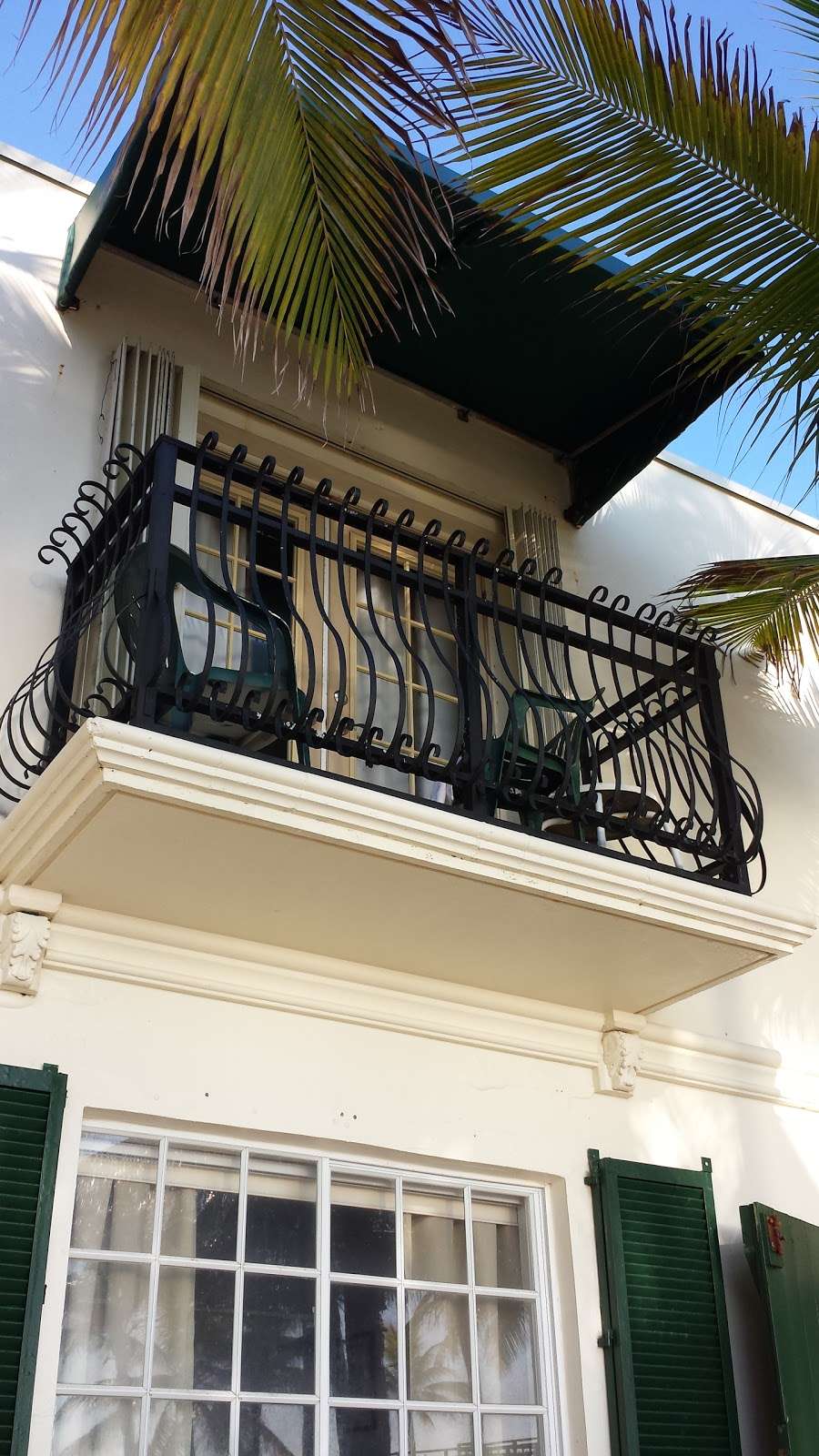 Courtyard Villa Hotel | 4312 El Mar Dr, Lauderdale-By-The-Sea, FL 33308 | Phone: (954) 489-9870