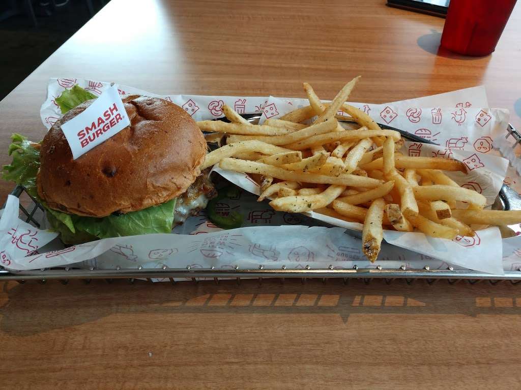 Smashburger Fort Mill | 1329 Broadcloth Street, Fort Mill, SC 29715, USA | Phone: (803) 792-0525