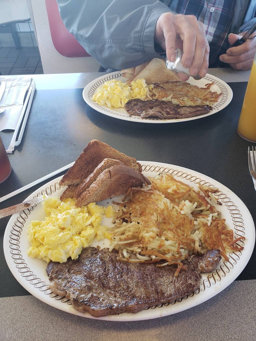 Waffle House | 2210 N Aspen Ave, Broken Arrow, OK 74012, USA | Phone: (918) 258-4754