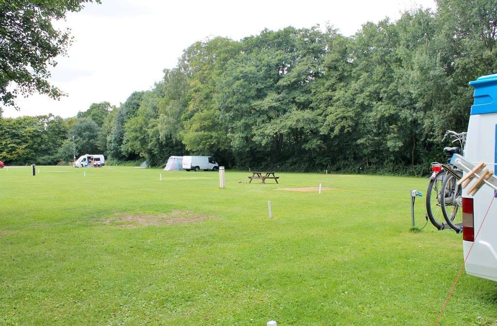 Kelvedon Hatch Camping and Caravanning Club Site | Warren Ln, Doddinghurst, Brentwood CM15 0JG, UK | Phone: 01277 372773