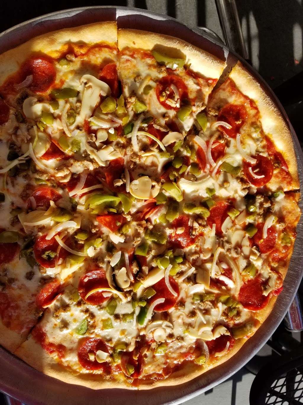 Gaetanos Pizza | 200 North St, Jim Thorpe, PA 18229, USA | Phone: (570) 325-9411