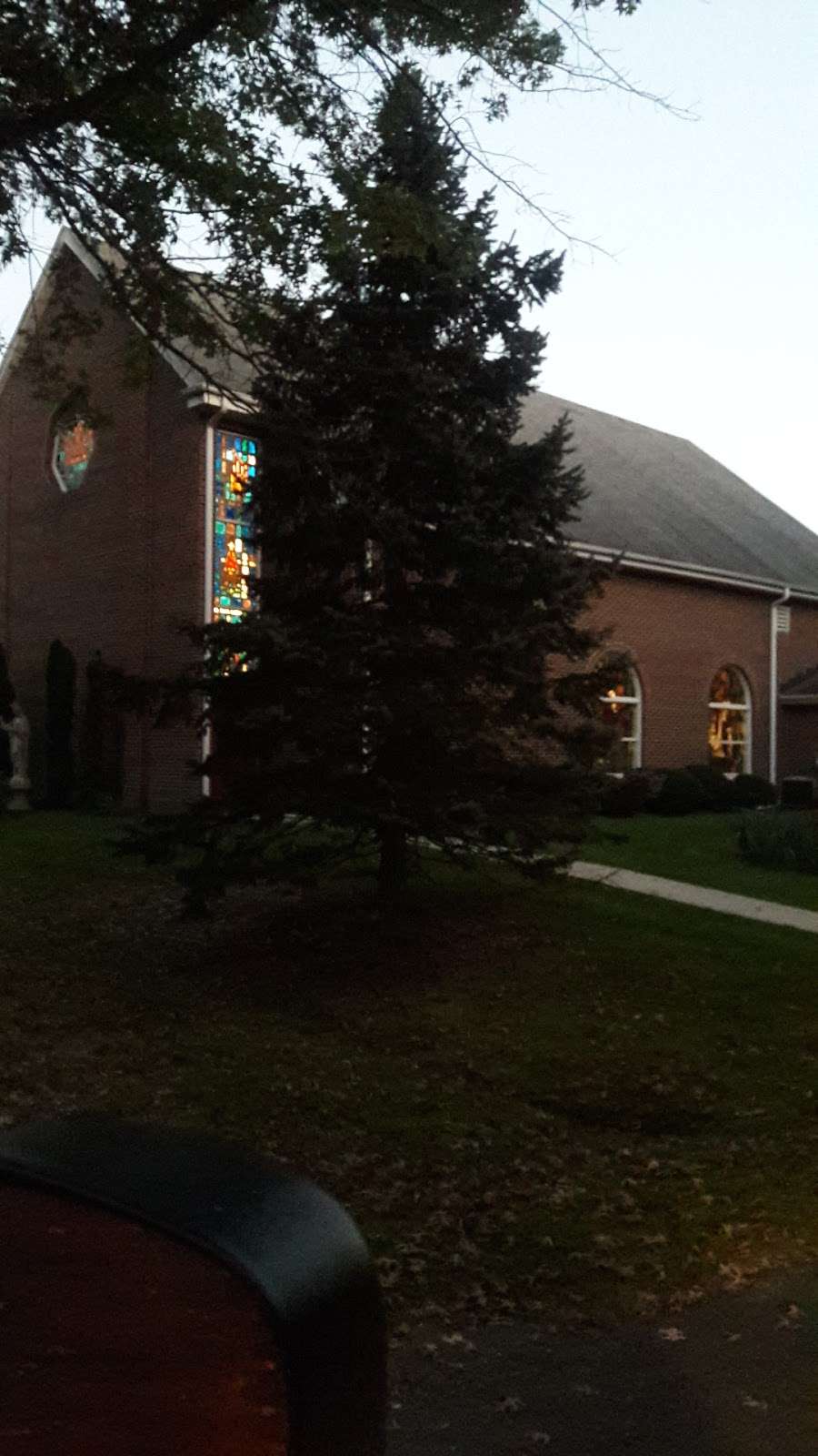 Christ the King Lutheran Church | 10550 Georgetown Pike, Great Falls, VA 22066, USA | Phone: (703) 759-6068