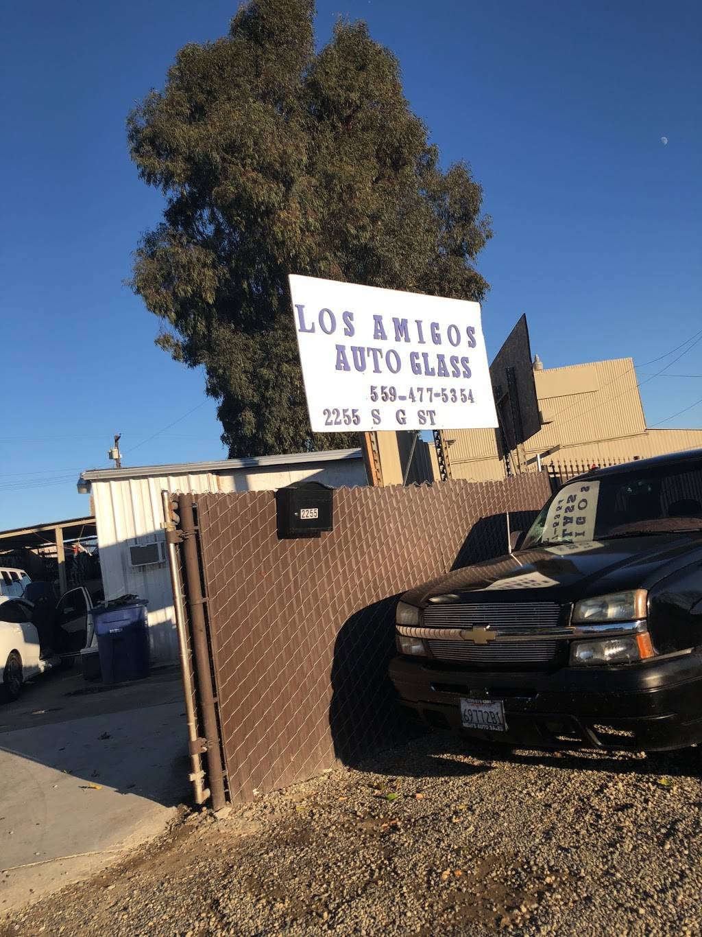 Los Amigos Mobile Auto Glass | 2255 S G St, Fresno, CA 93721 | Phone: (559) 477-5354