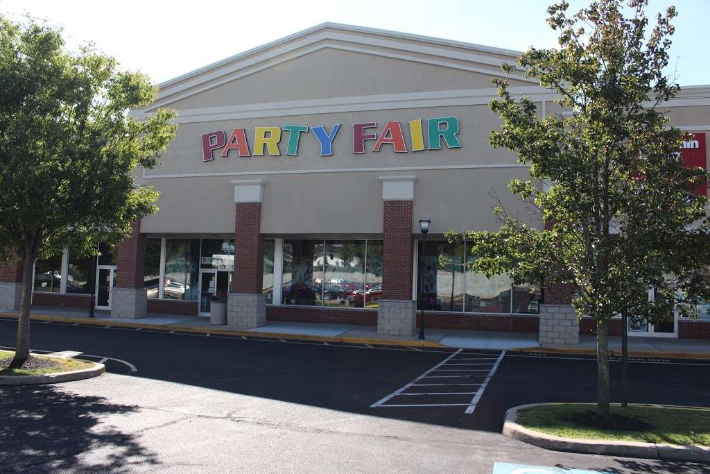 Party Fair of Kendall Park | 3562 NJ-27, Kendall Park, NJ 08824, USA | Phone: (732) 422-7300