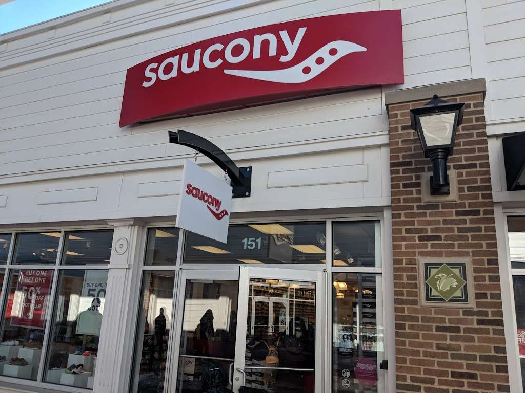 Saucony | 80 Premium Outlets Blvd # 151, Merrimack, NH 03054 | Phone: (603) 429-0896