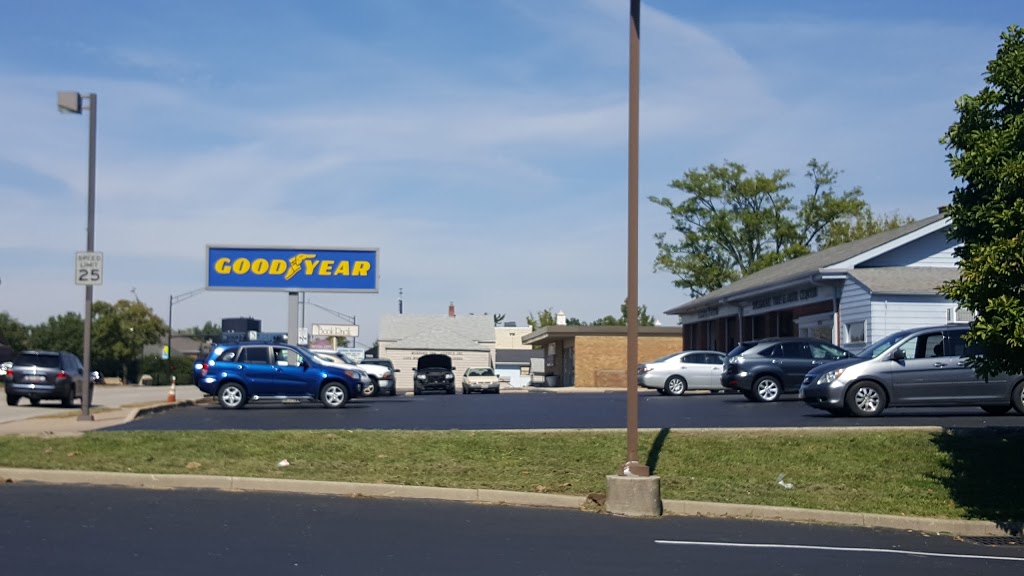 Donovans Auto & Tire Center | 9372 Kenwood Rd, Blue Ash, OH 45242, USA | Phone: (513) 793-0726