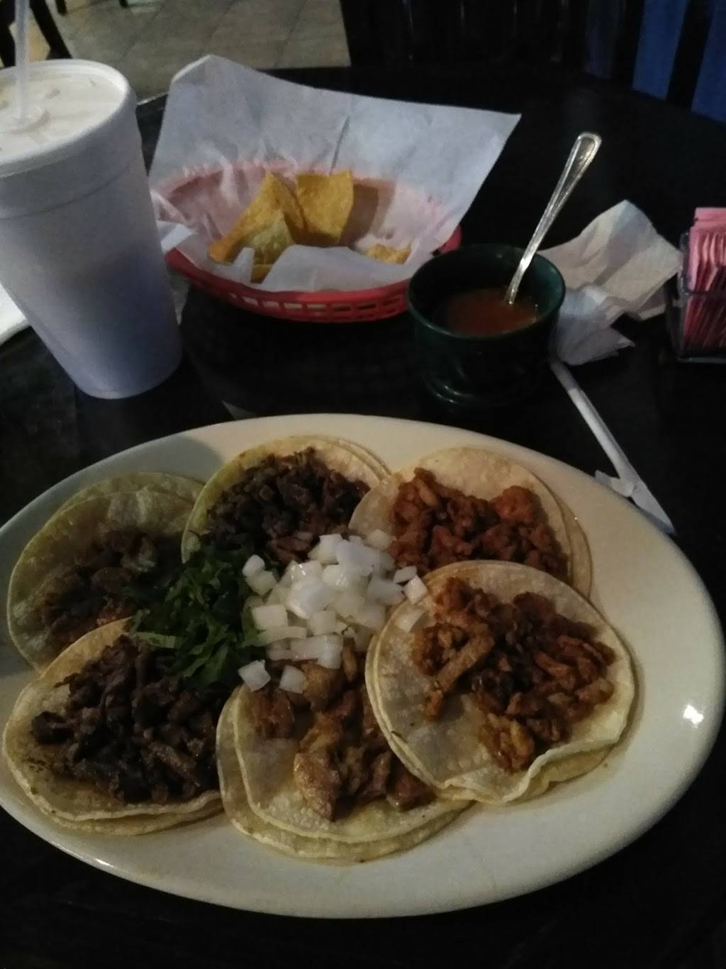 Sagreros Mexican Restaurant | 1143 E Irving Blvd, Irving, TX 75060, USA | Phone: (214) 441-9494