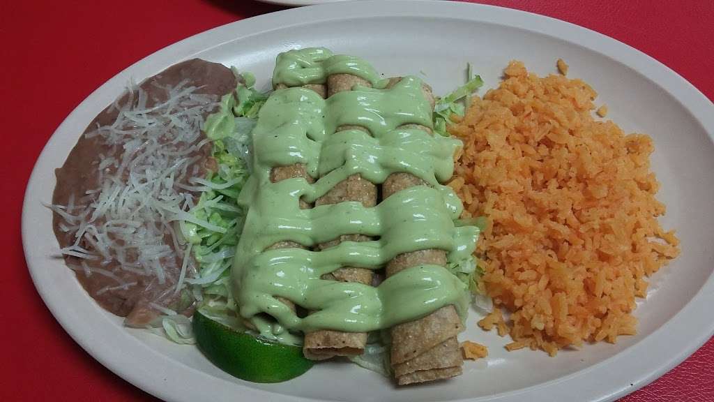 Tacos El Regio | 5014 W Davis St, Dallas, TX 75211, USA | Phone: (214) 339-0630