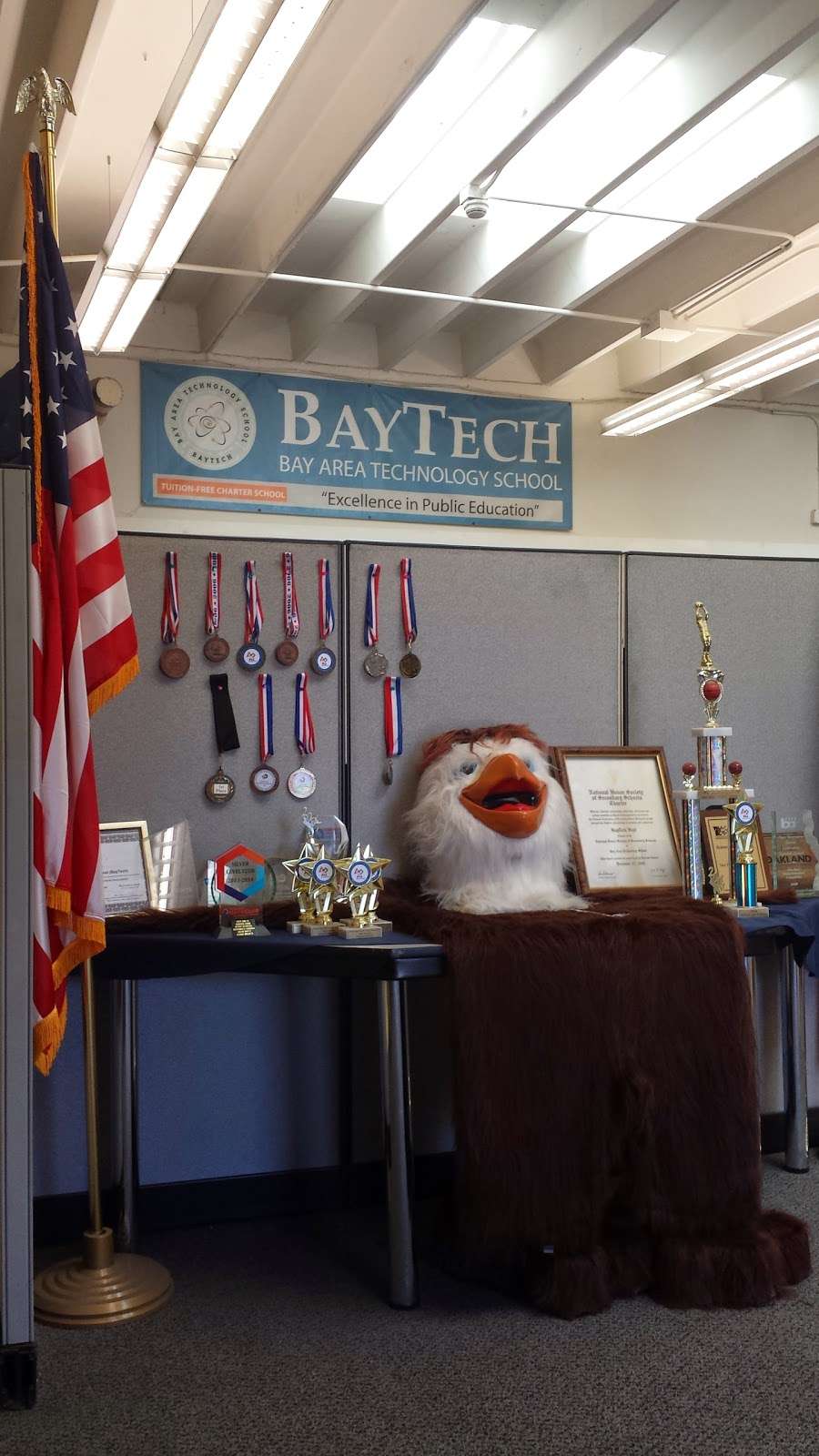 Bay Area Technology School | 8251 Fontaine St, Oakland, CA 94605, USA | Phone: (510) 382-9932