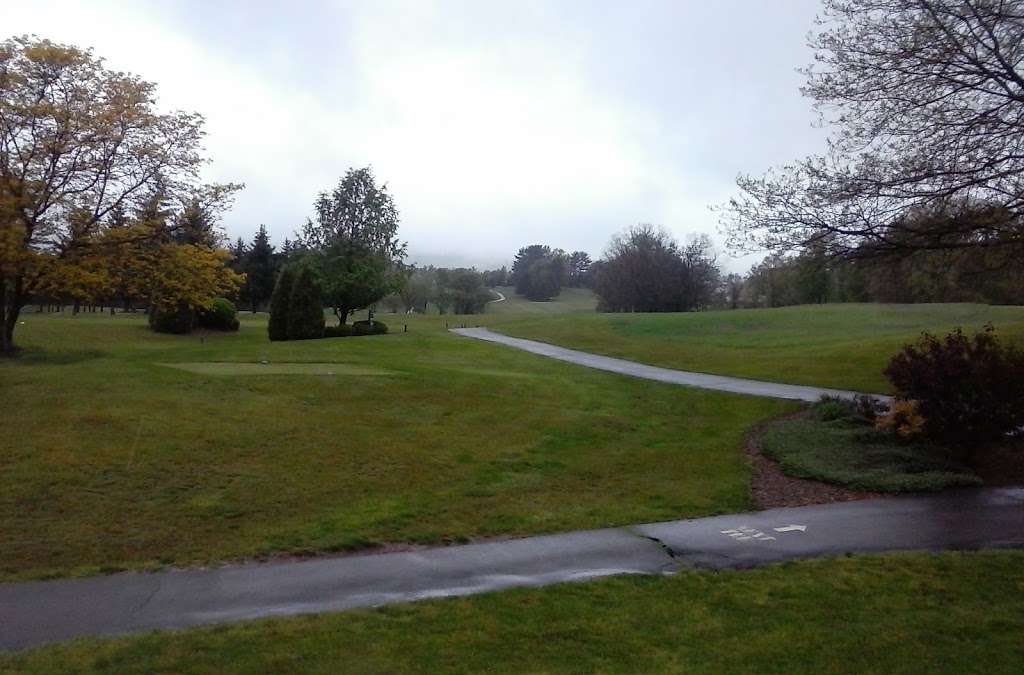 Sugarloaf Golf Club | 18 Golf Course Road, Sugarloaf, PA 18249, USA | Phone: (570) 384-4097