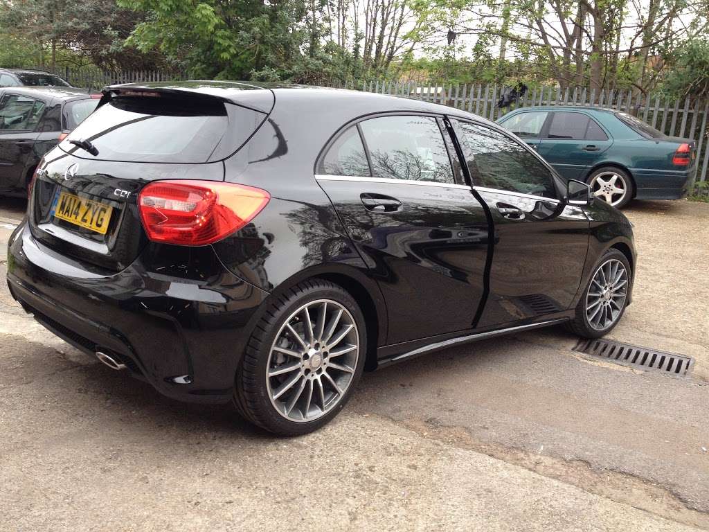 Infinity window tinting | 2a Park Ave Rd, London N17 0HX, UK | Phone: 07852 159153