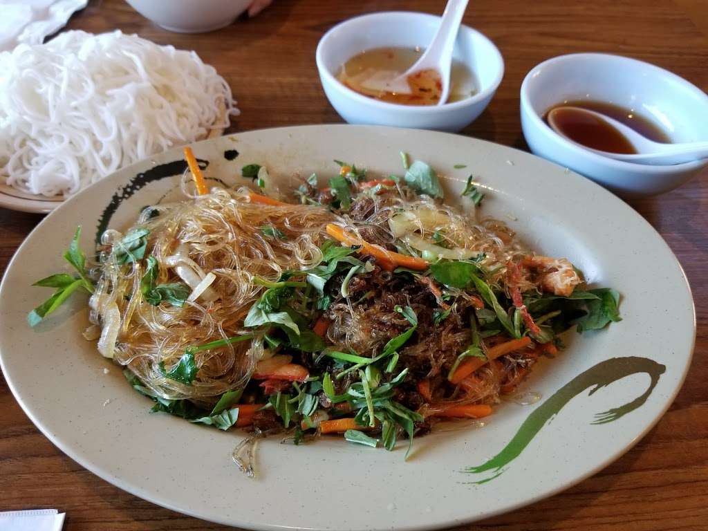 Ha Noi Avenue (The Avenue) | 8432 Westminster Blvd, Westminster, CA 92683 | Phone: (714) 898-8838