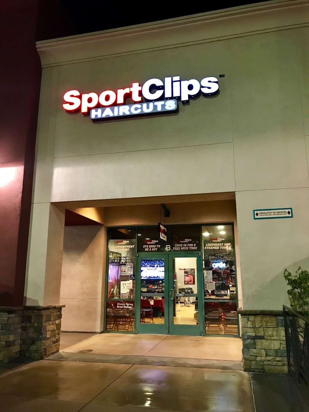 Sport Clips Haircuts of Upland | 1943 N Campus Ave Ste B, Upland, CA 91784, USA | Phone: (909) 922-6025