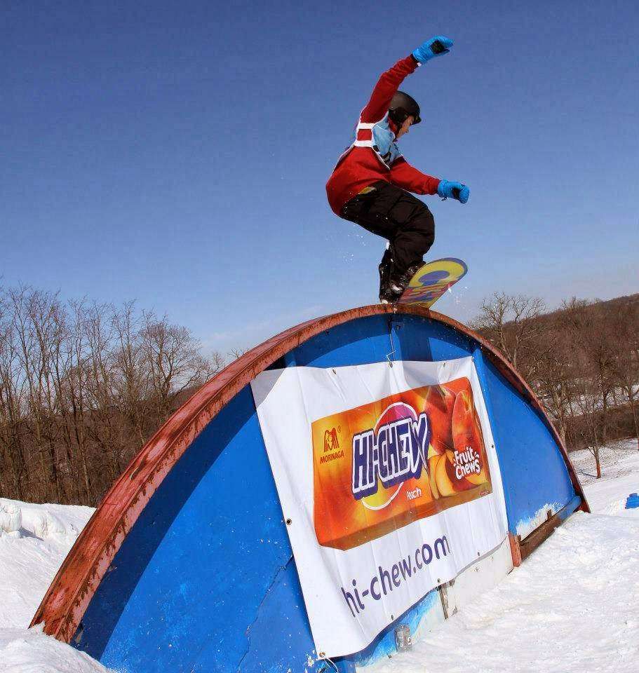 Raging Buffalo Snowboard Ski Park & Snowtubing | 19265 N Western Ave, Carpentersville, IL 60110 | Phone: (847) 836-7243