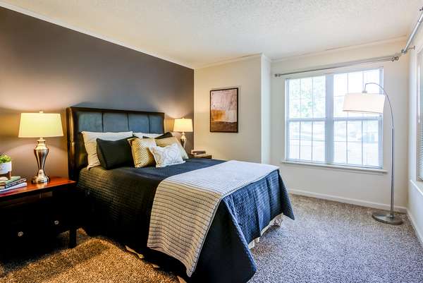 Coach House Apartments | 655 E Minor Dr, Kansas City, MO 64131, USA | Phone: (816) 942-1522