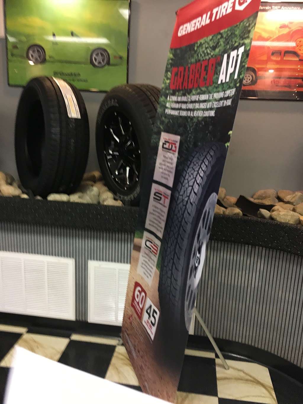 R.W. Tire | 919 US-206, Bordentown, NJ 08505 | Phone: (609) 298-1011