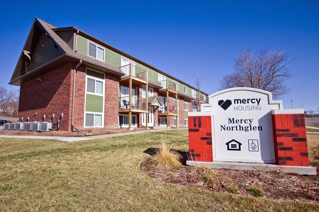 Mercy Northglen Apartments | 3303 Portia St, Lincoln, NE 68521 | Phone: (402) 742-5041