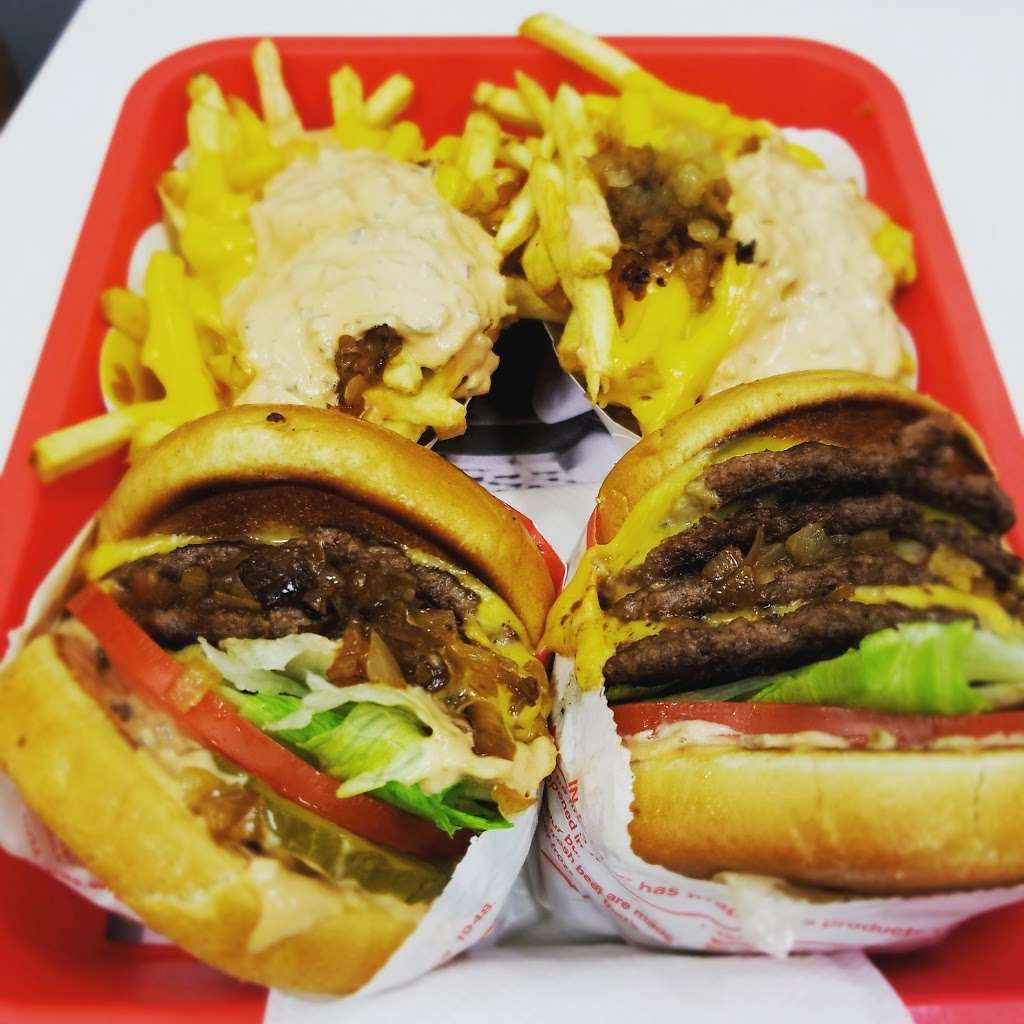 In-N-Out Burger | 1364 Holiday Ln, Fairfield, CA 94534 | Phone: (800) 786-1000