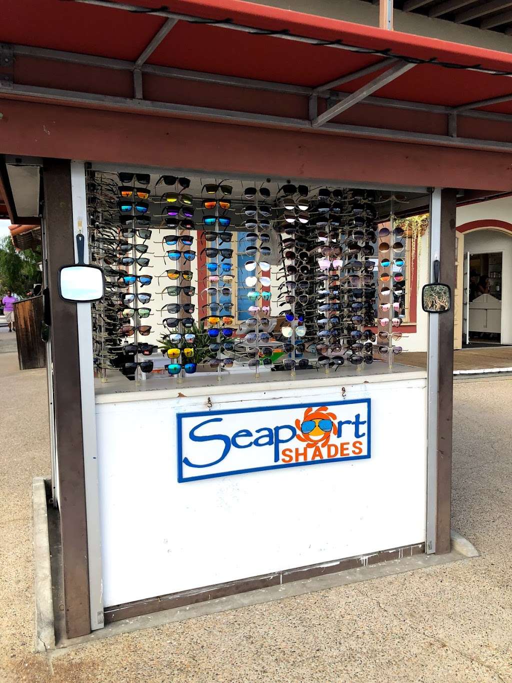 Seaport Shades - store  | Photo 2 of 4 | Address: 849 W Harbor Dr, San Diego, CA 92101, USA | Phone: (619) 248-1065