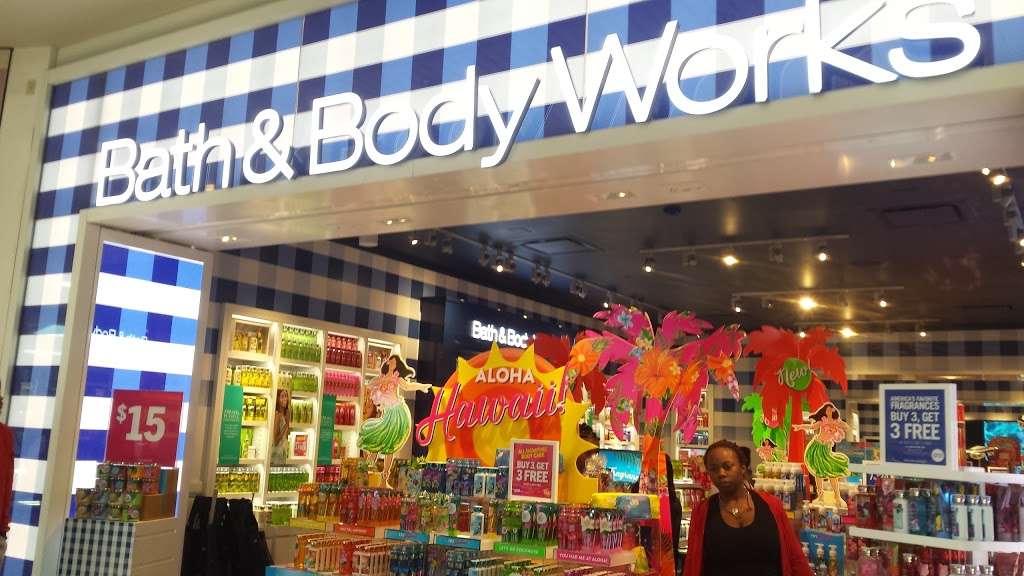 Bath & Body Works | 6020 82nd St, Indianapolis, IN 46250 | Phone: (317) 913-1532