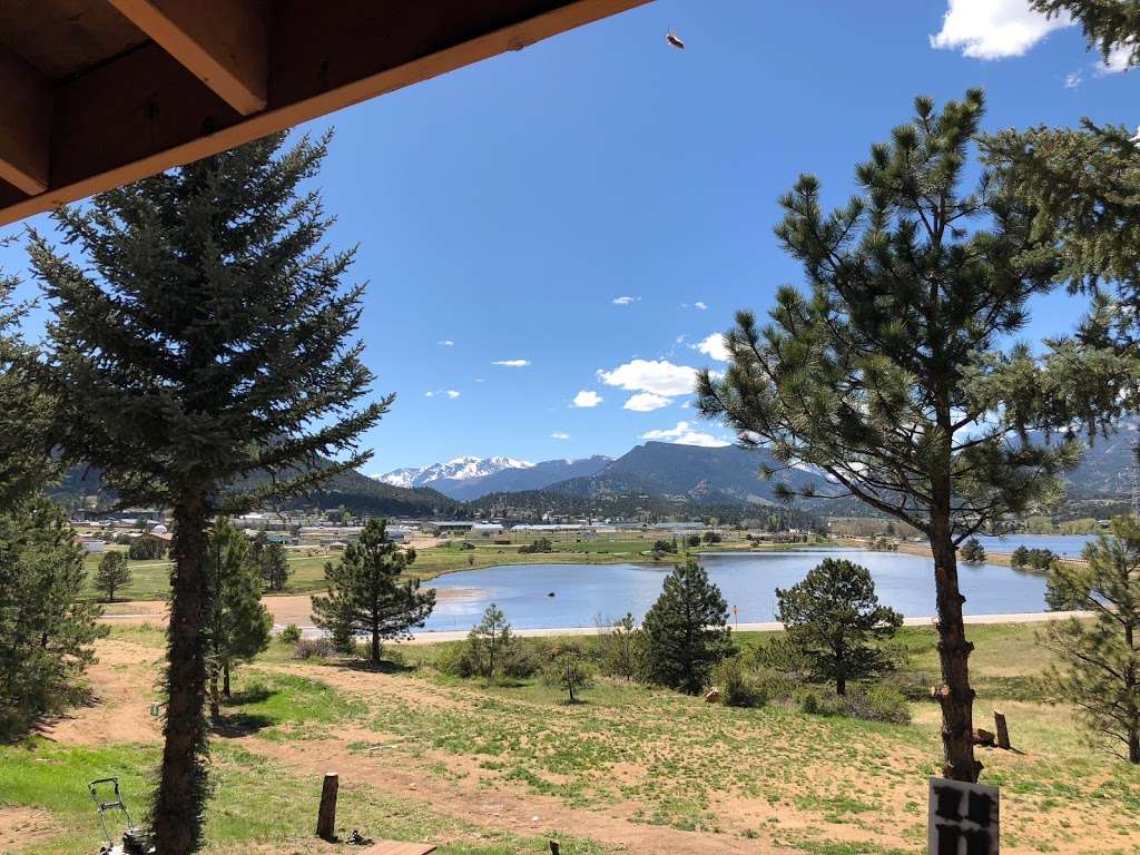 Estes Lake Lodge | 1850 N St Vrain Ave, Estes Park, CO 80517, USA | Phone: (970) 779-7455