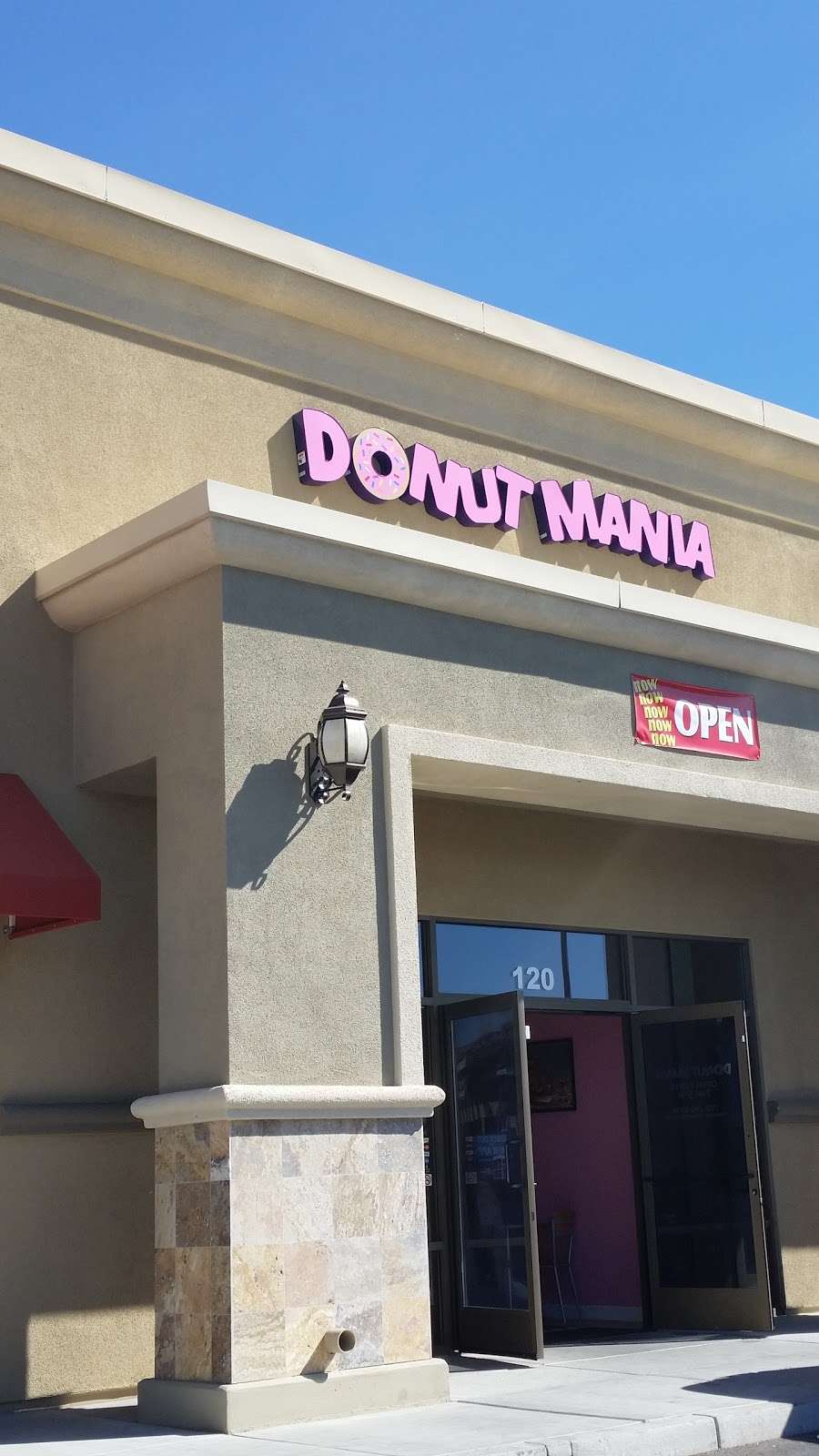Donut Mania | 725 S Green Valley Pkwy #120, Henderson, NV 89052, USA | Phone: (702) 260-6434