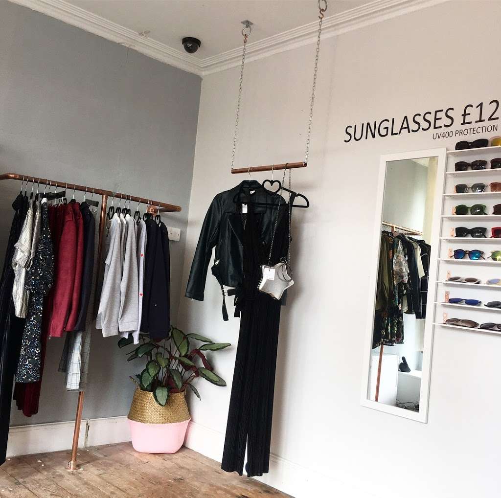 Sugar And Style | 24 Walton St, Walton on the Hill, Tadworth KT20 7RT, UK | Phone: 01737 216778