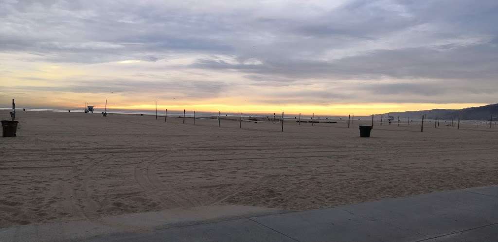 Lot 3 North | 1150 Pacific Coast Hwy, Santa Monica, CA 90403, USA | Phone: (310) 458-8583