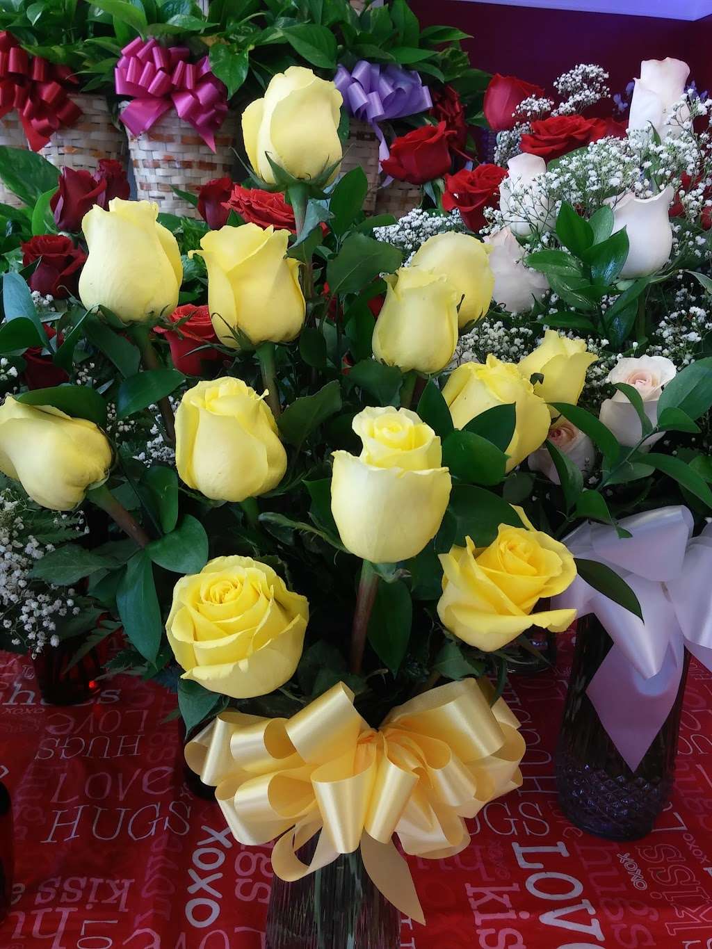 Joyce Florist of Dallas, Inc. | 2729 S Hampton Rd, Dallas, TX 75224, USA | Phone: (214) 942-1776