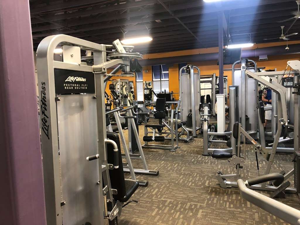 Anytime Fitness | 28972 W, IL-120, Lakemoor, IL 60051, USA | Phone: (815) 385-9535