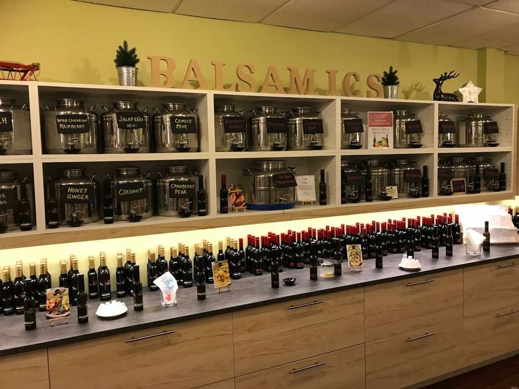 So Olive Oil & Vinegar Shop | 125 Mill St, Occoquan, VA 22125 | Phone: (571) 398-2377