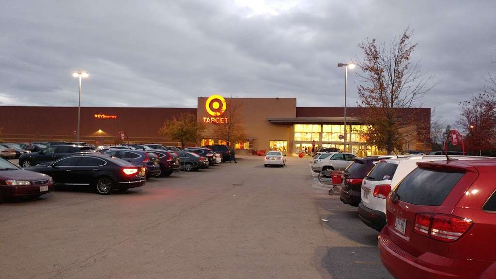 Target | 8989 S Howell Ave, Oak Creek, WI 53154, USA | Phone: (414) 216-0001