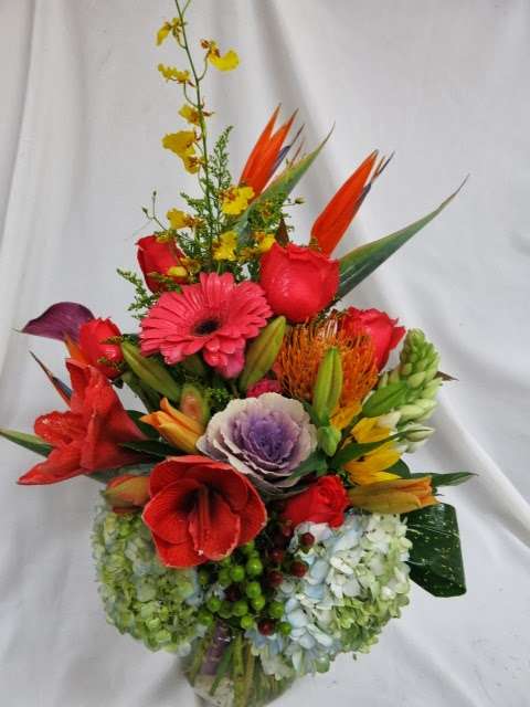 Floral Fantasy | 979 Central St, Stoughton, MA 02072 | Phone: (781) 297-9888