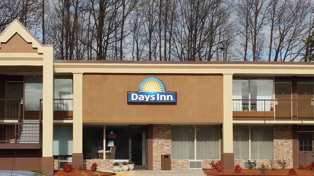 Days Inn by Wyndham Charlotte Airport North | 2625 Little Rock Rd, Charlotte, NC 28214 | Phone: (980) 236-0297