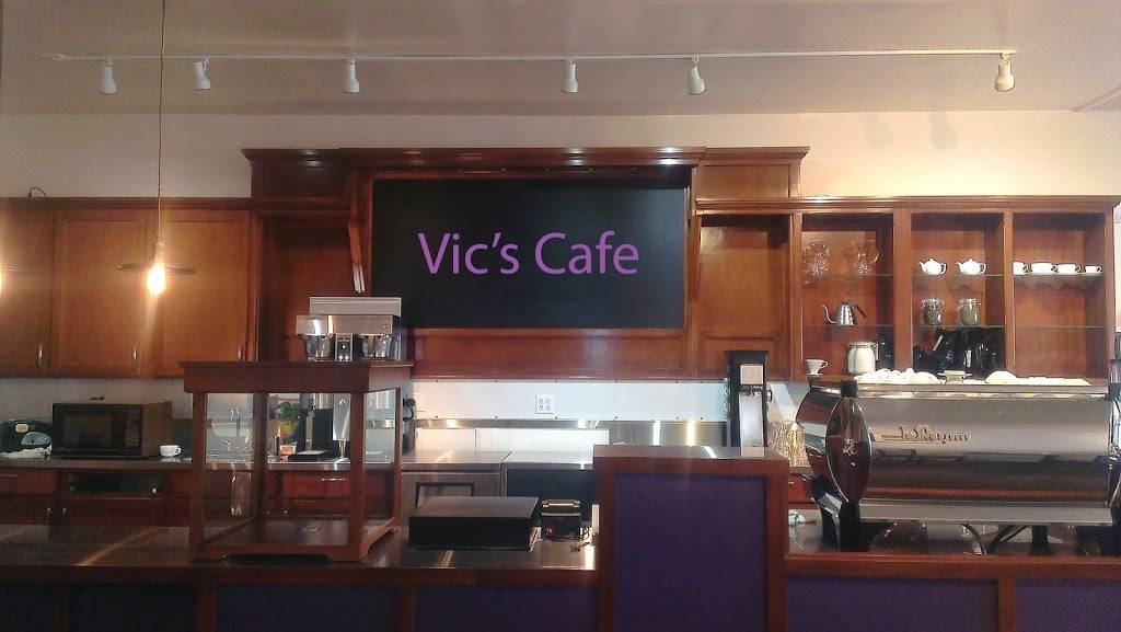 Vics Café | 3193 Riverside Blvd, Sacramento, CA 95818, USA | Phone: (916) 475-1223