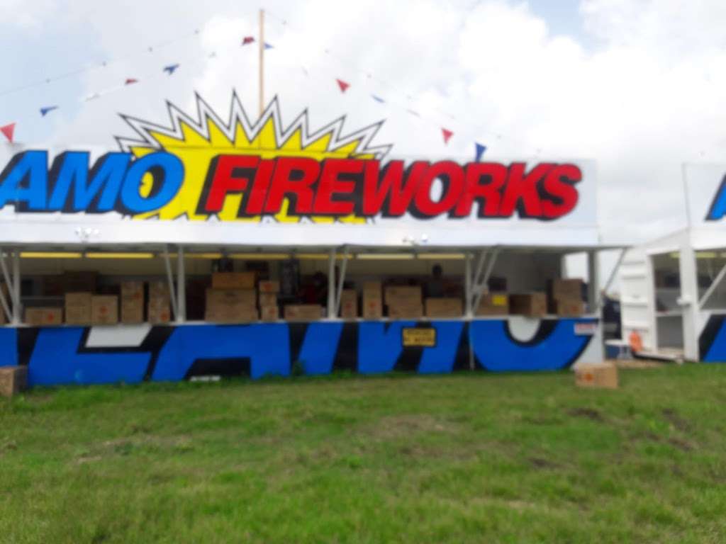 Alamo Fireworks | 10772 Marbach Rd, San Antonio, TX 78245, USA | Phone: (210) 667-1106