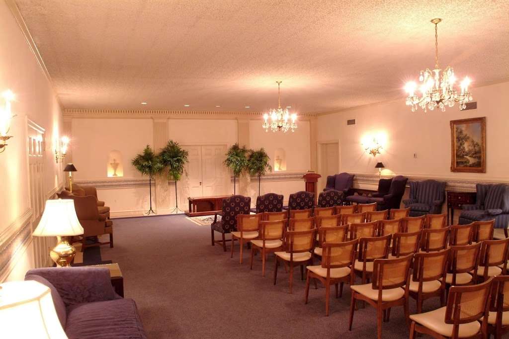Harris-Mountain Funeral Home Inc | 1030 Lincoln Hwy E, Coatesville, PA 19320, USA | Phone: (610) 384-1091