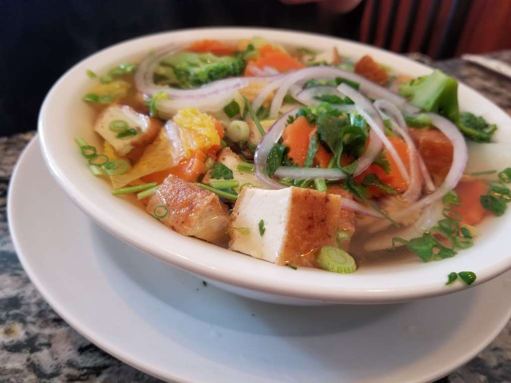 Pho Apple | 5930 W Park Blvd #400, Plano, TX 75093, USA | Phone: (972) 250-6500