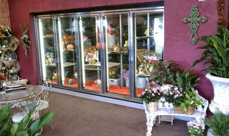 Andrews Florist | 705 E Market St, Indianapolis, IN 46202, USA | Phone: (317) 237-3030